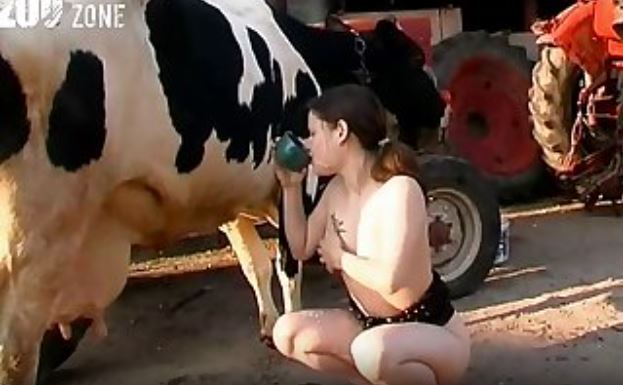 Girl And Cow 002.mp4